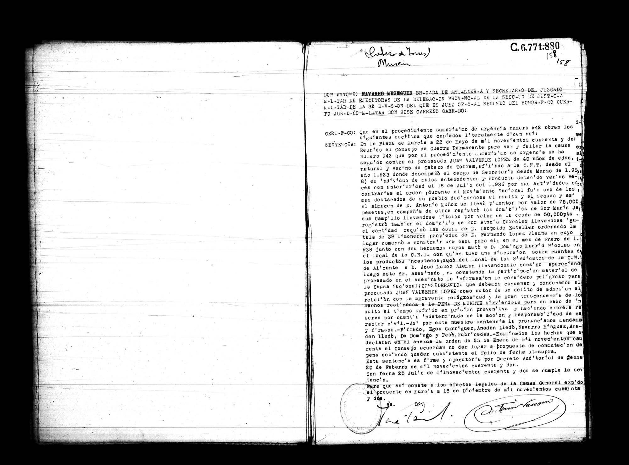 Certificado de la sentencia pronunciada contra Juan Valverde López, causa 942, el 22 de mayo de 1942 en Murcia.