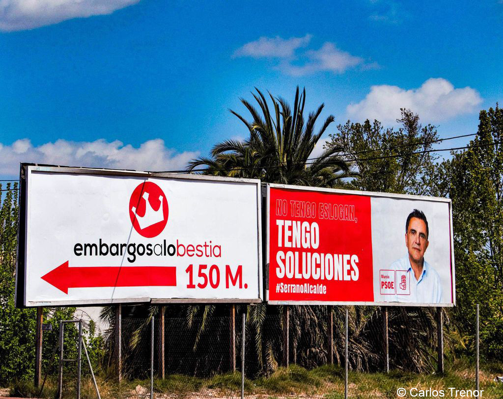 Campaña elecciones municipales, valla candidato socialista, José A. Serrano, fotografía de Carlos Trenor