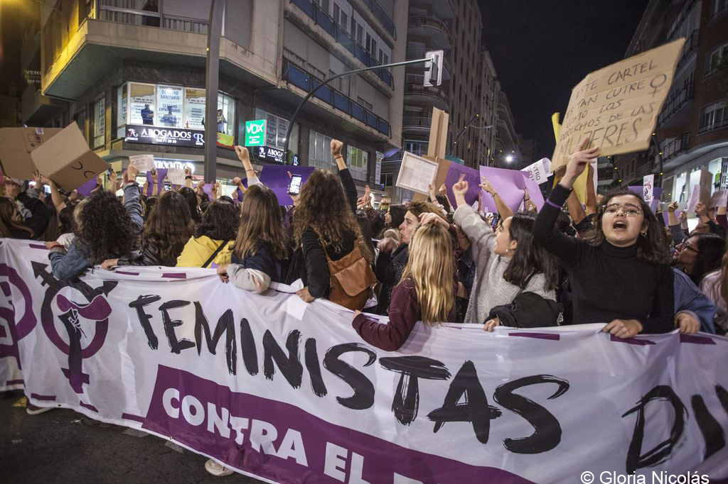 Manifestación pro derechos de la mujer el 8 de marzo, fotografía de Gloria Nicolás