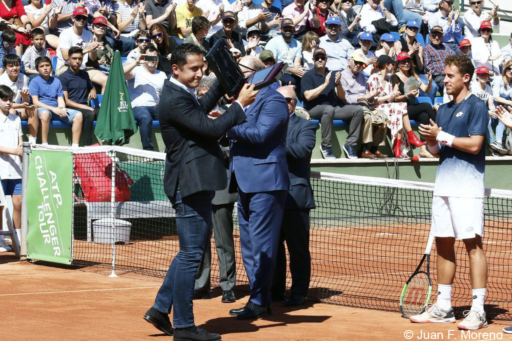 Homenaje al tenista Nicolás Almagro tras su retirada, fotografía de Juan Fco. Moreno