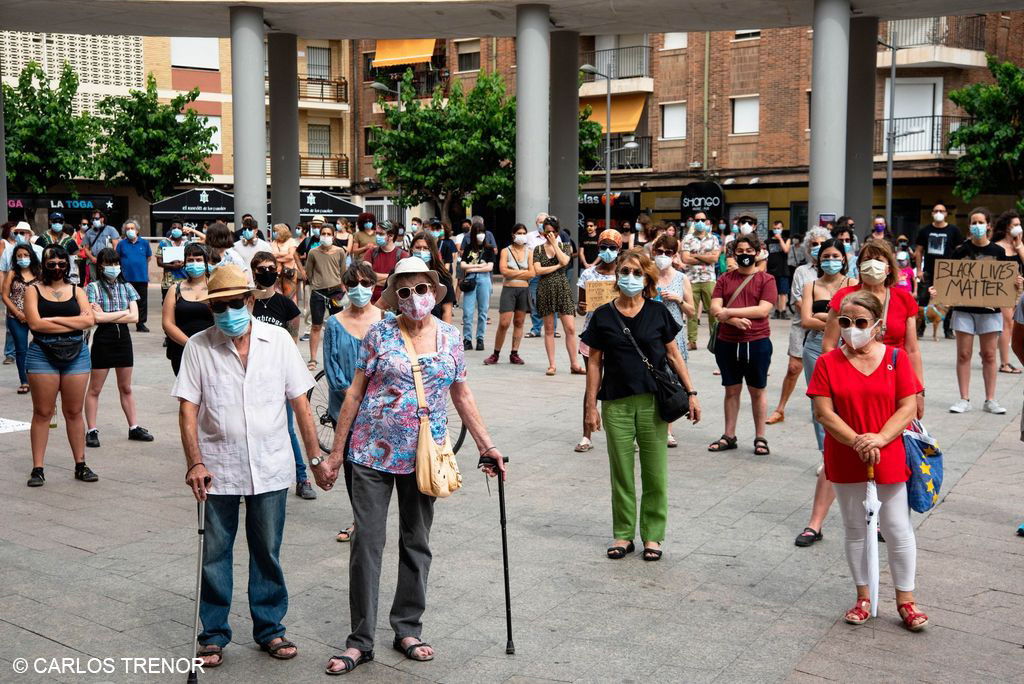Concentración en la plaza de La Merced en protesta por los incidentes racistas ocurridos en EEUU, fotografía de Carlos Trenor