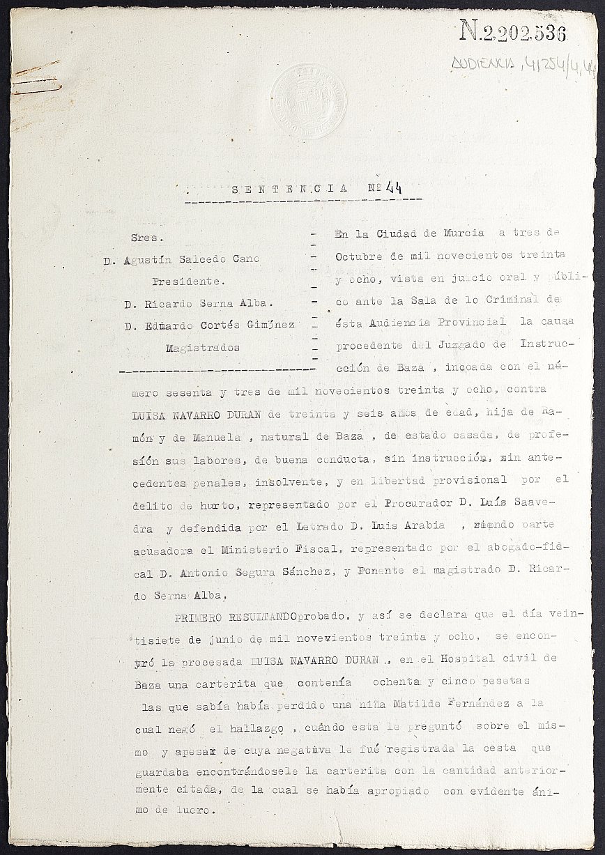 Sentencia nº 44/1938 de la Audiencia Provincial contra Luisa Navarro Duren por hurto.