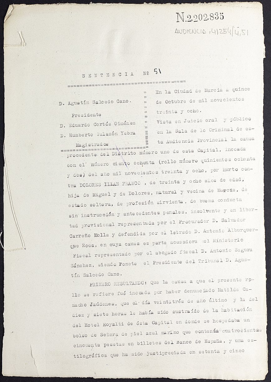Sentencia nº 51/1938 de la Audiencia Provincial contra Dolores Illan Franco por hurto.
