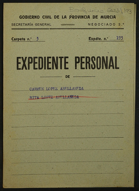 Expediente de concesión de pensión como huérfanos de la Guerra a los hijos de Benito López Pérez.