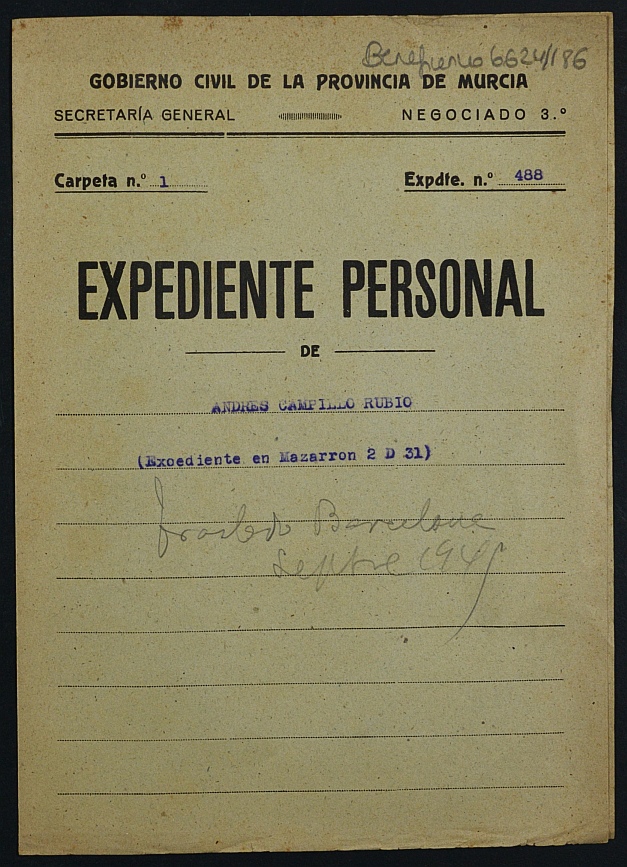 Expediente de concesión de pensión como huérfanos de la Guerra a Andrés Carrillo Rubio.