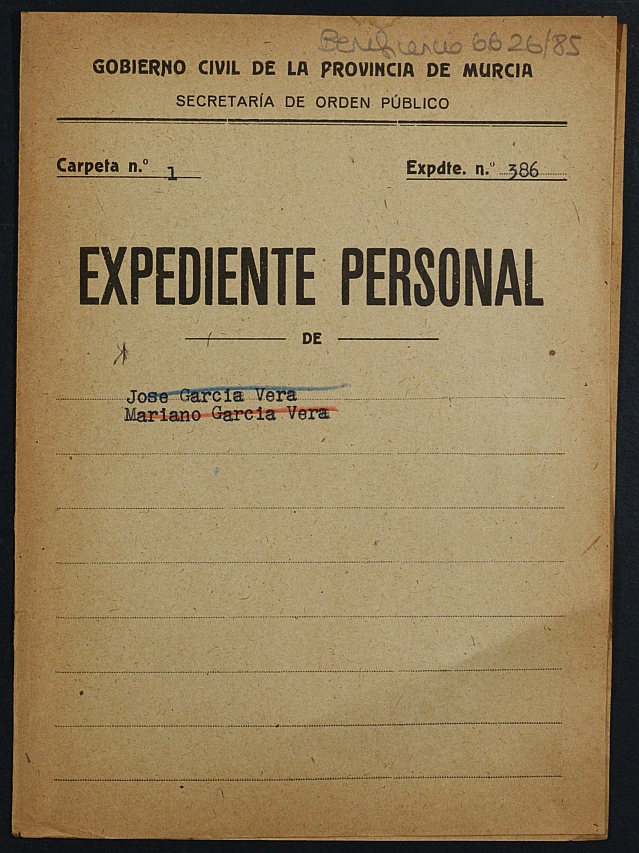 Expediente de concesión de pensión como huérfanos de la Guerra a los hijos de Pedro García Guerrero.