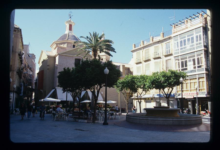 Vista de la plaza de Las Flores de Murcia
