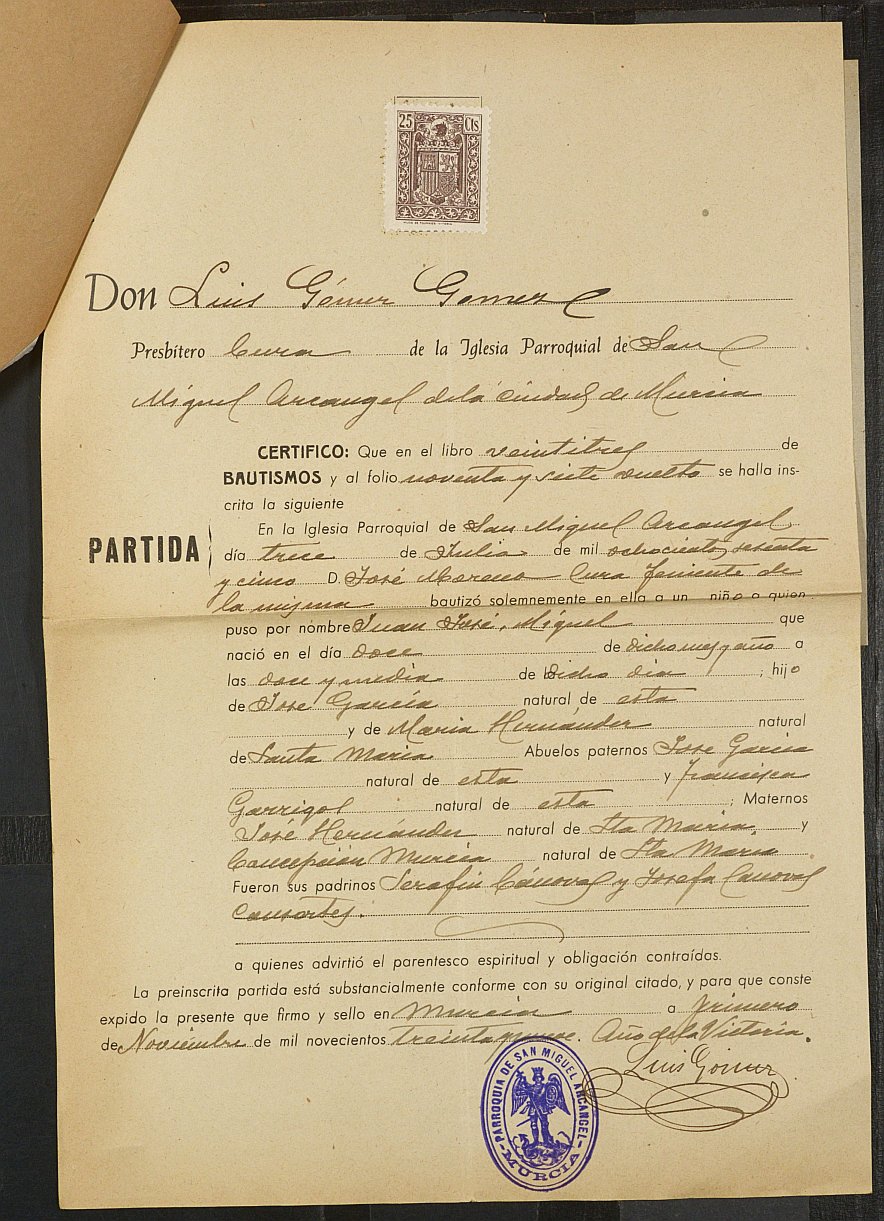 Expediente de solicitud de ingreso en la Casa Provincial del Niño de Juan García Hernández, de 74 años.
