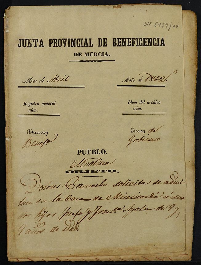 Expediente de solicitud de ingreso en la Casa Provincial de Misericordia y Huérfanos de Murcia de Josefa y Francisca Ayala Camacho, de 9 y 7 años respectivamente.