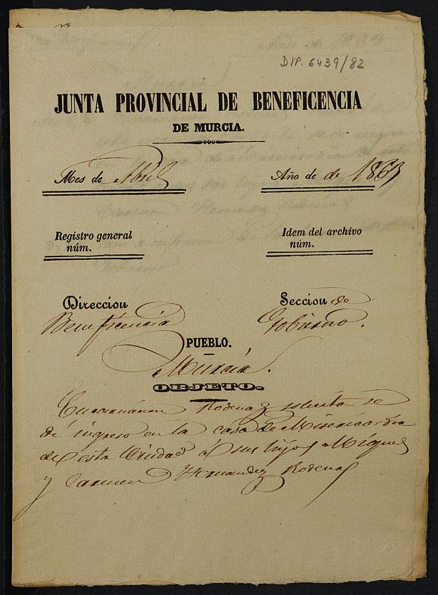 Expediente de solicitud de ingreso en la Casa Provincial de Misericordia y Huérfanos de Murcia de Miguel y Carmen Hernández Ródenas.