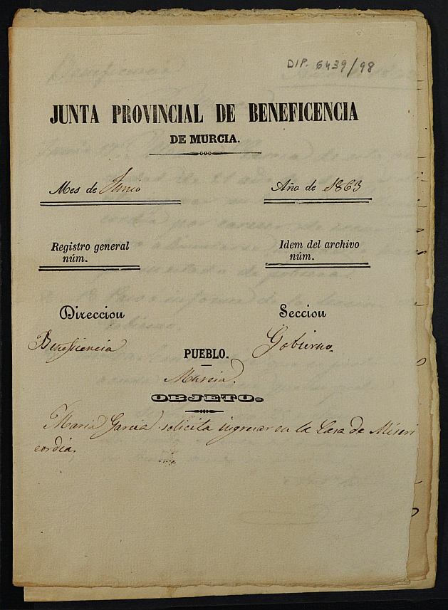 Expediente de solicitud de ingreso en la Casa Provincial de Misericordia y Huérfanos de Murcia de María García, de 21 años.