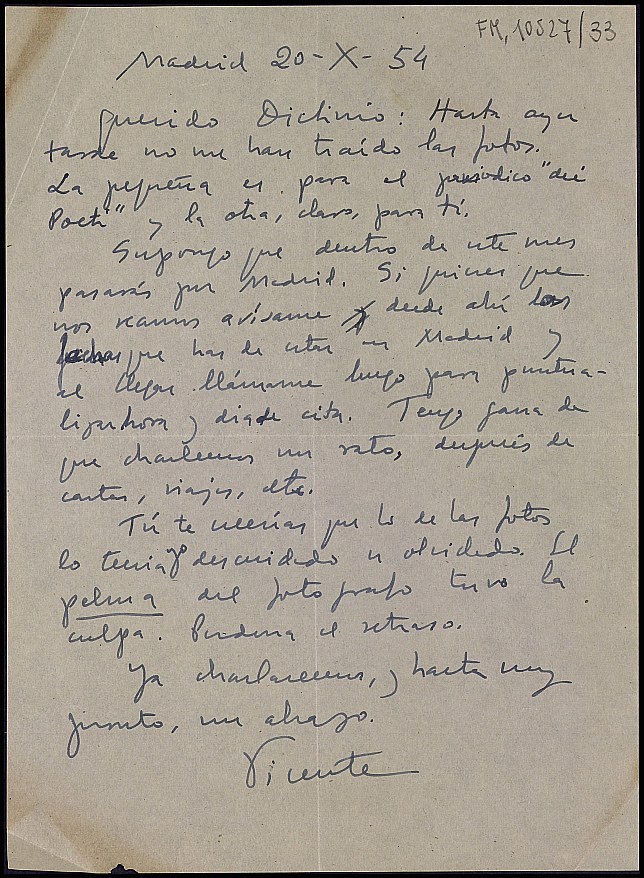 Carta de Vicente Aleixandre informando del envío a Dictinio de fotografías para una revista italiana de poesía.