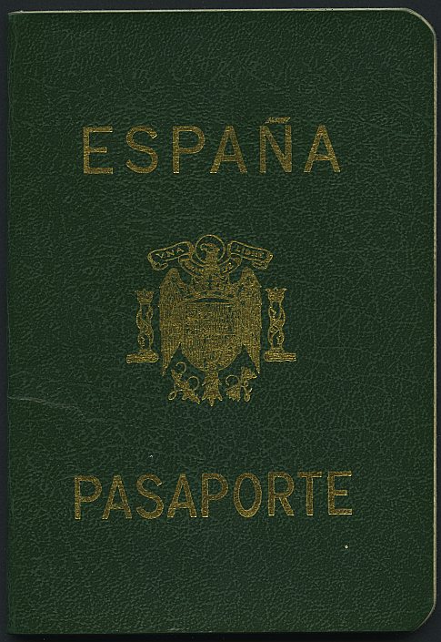 Pasaporte de Enrique Carbonell Meseguer.