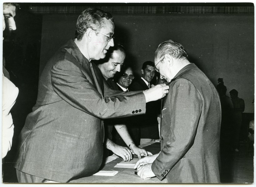 Haz click para mostrar el visor de imgenes