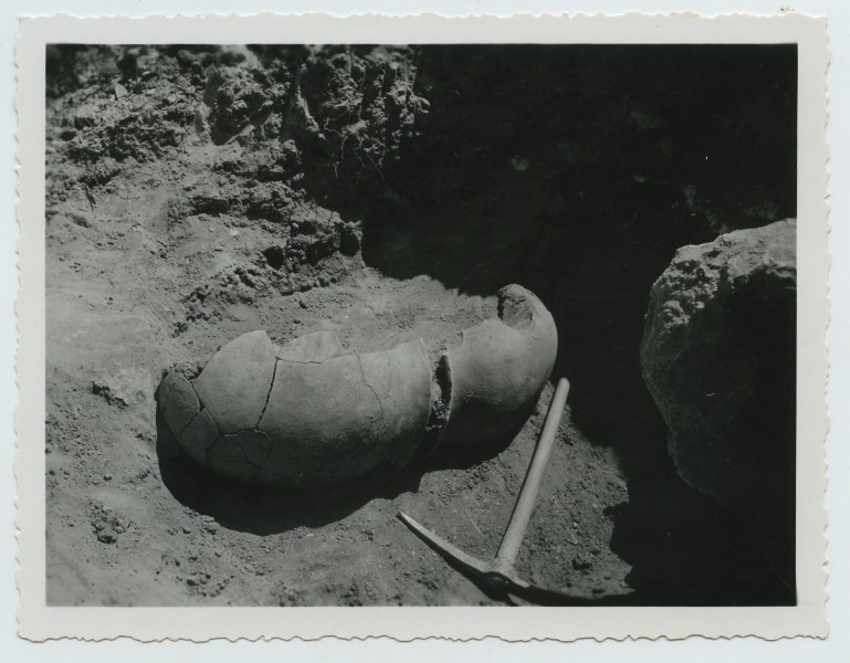 Urna cerámica hallada en los trabajos de excavación arqueológica realizados en el Monte de Santa Catalina de Murcia