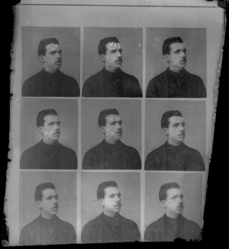 Reproducción de una hoja en la que se disponen seis copias de un mismo retrato, de busto, de un hombre con bigote