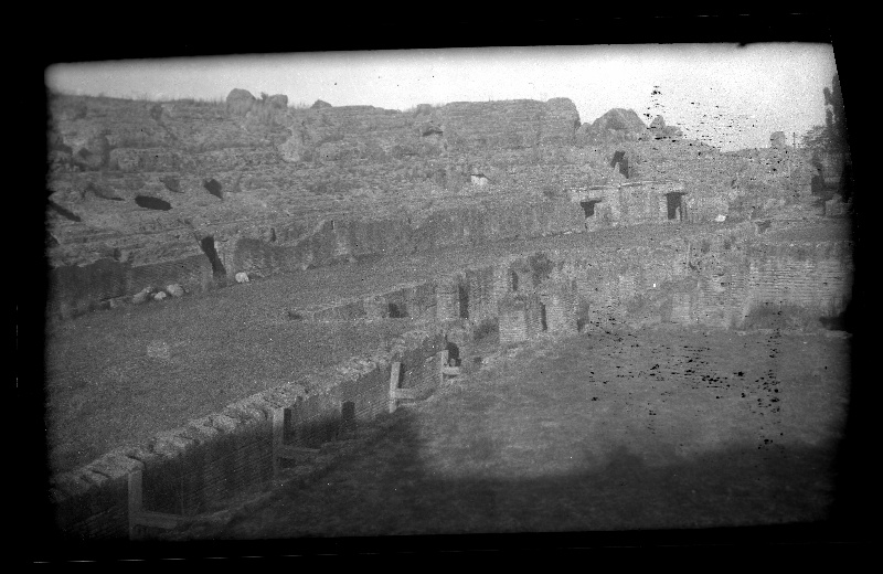 Vista de las ruinas del anfiteatro de la ciudad romana de Itálica