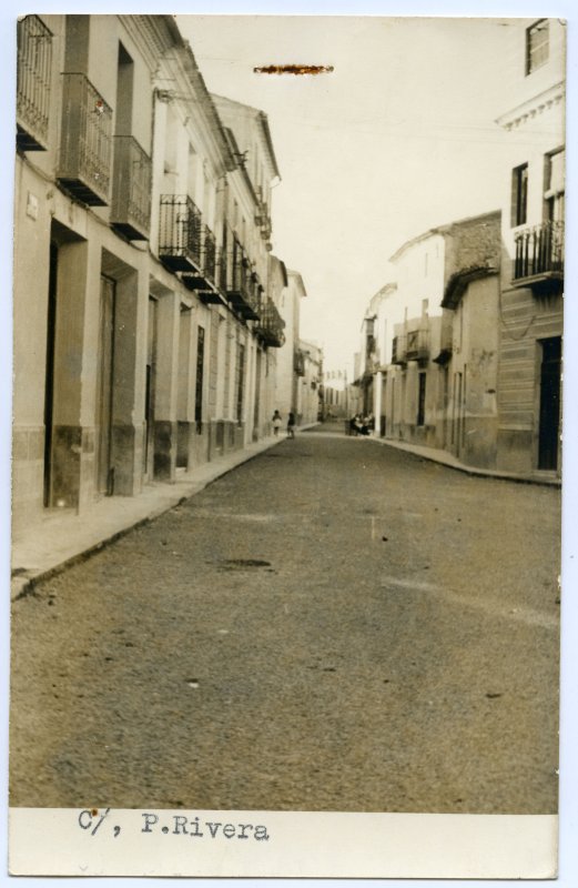 Reportaje fotográfico de obras y calles de Alguazas presentado al concurso de embellecimiento de pueblos de 1958.
