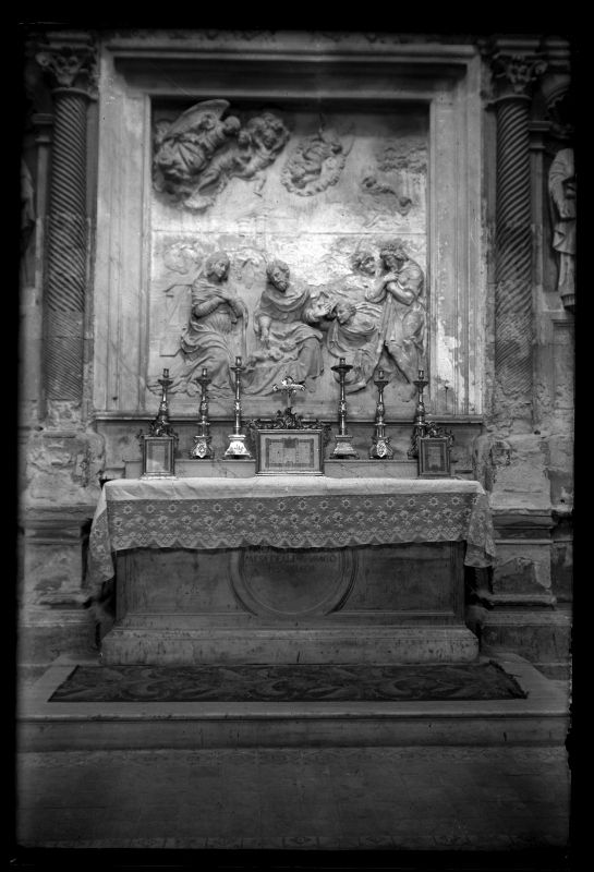Detalle del altar de la capilla de Junterones de la Catedral de Murcia