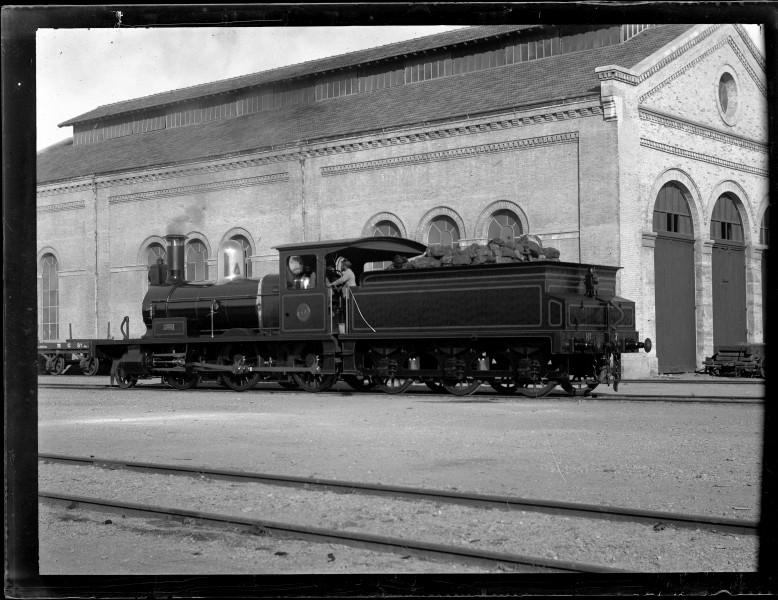 Locomotora de la compañía The Great Southern of Spain Railway, junto al taller ferroviario en Águilas.