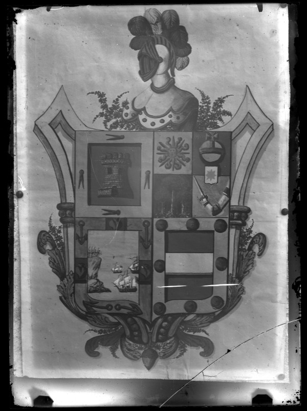 Reproducción del dibujo de un escudo de armas familiar, con cuatro cuarteles