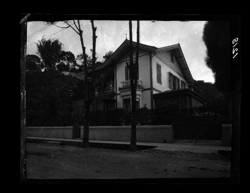 Vista de la casa de Gillman en Petrópolis desde la calle