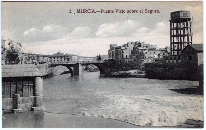 Murcia. Puente Viejo sobre el Segura.