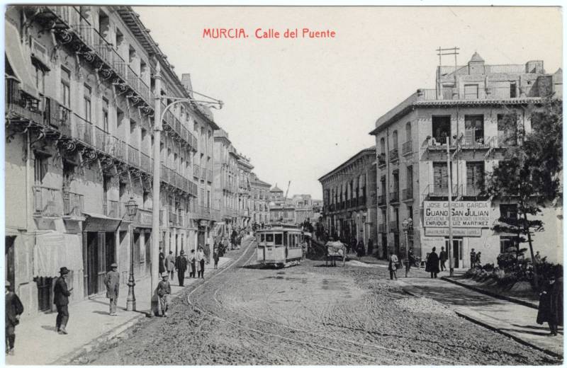 Murcia. Calle del Puente.