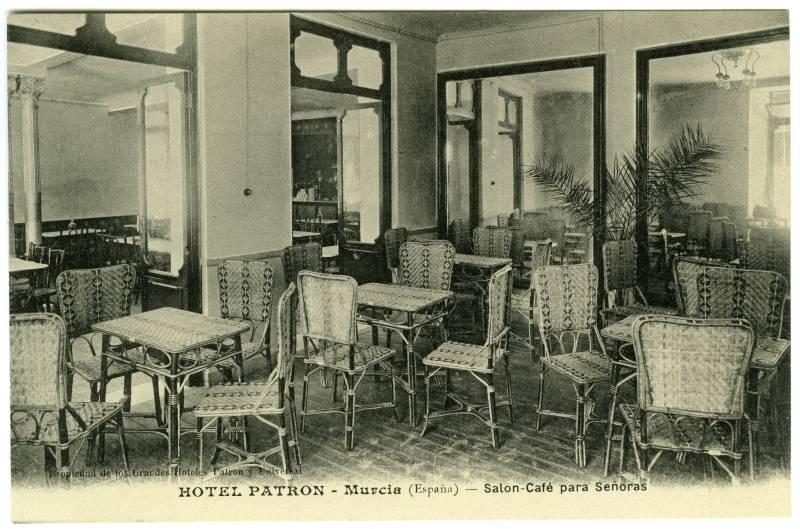 Hotel Patrón. Murcia. Salón-café para señoras.