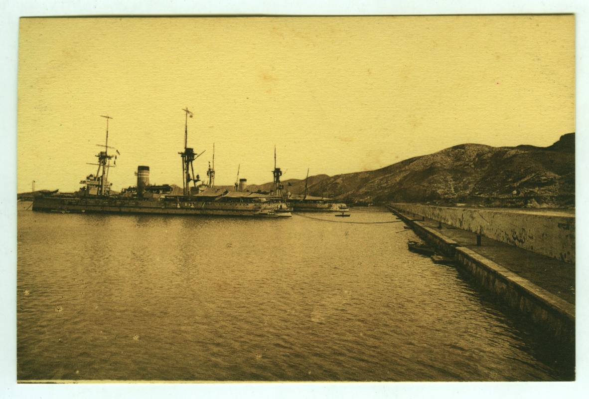 Cartagena, la escuadra en el dique de la Curra
