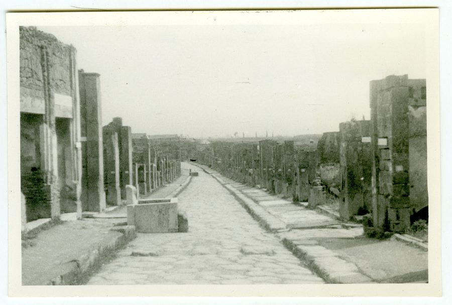 Vista de la calle de los Teatros de Pompeya