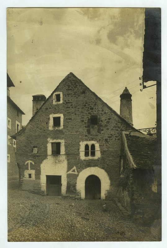 Casa de Hecho, fotografía del Archivo Mas