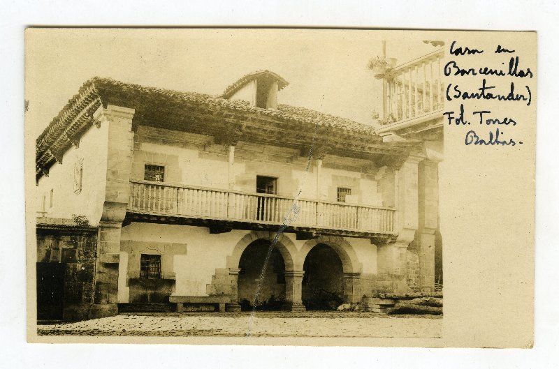 Casas en Barcenillas, municipio de Cabuérniga, fotografía original de Torres Balbás
