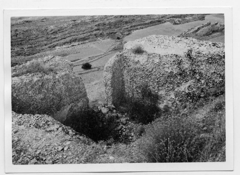 Restos de un aljibe en el yacimiento arqueológico de Uxama