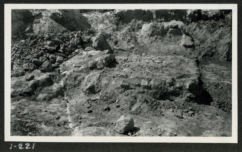 Vista de la tumba número 187 de la necrópolis del yacimiento de El Cigarralejo antes de su apertura.