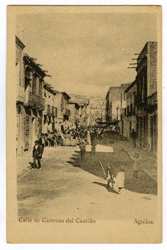 Tarjeta postal de 'La calle Cánovas del Castillo' de Águilas. 