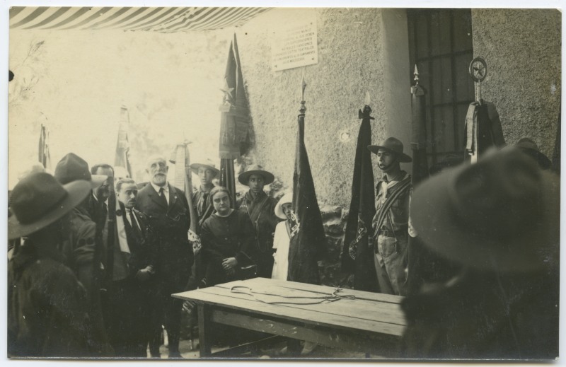 Acto de homenaje al compositor Pedro Muñoz Pedrera durante el noveno campamento de Espuña en 1925