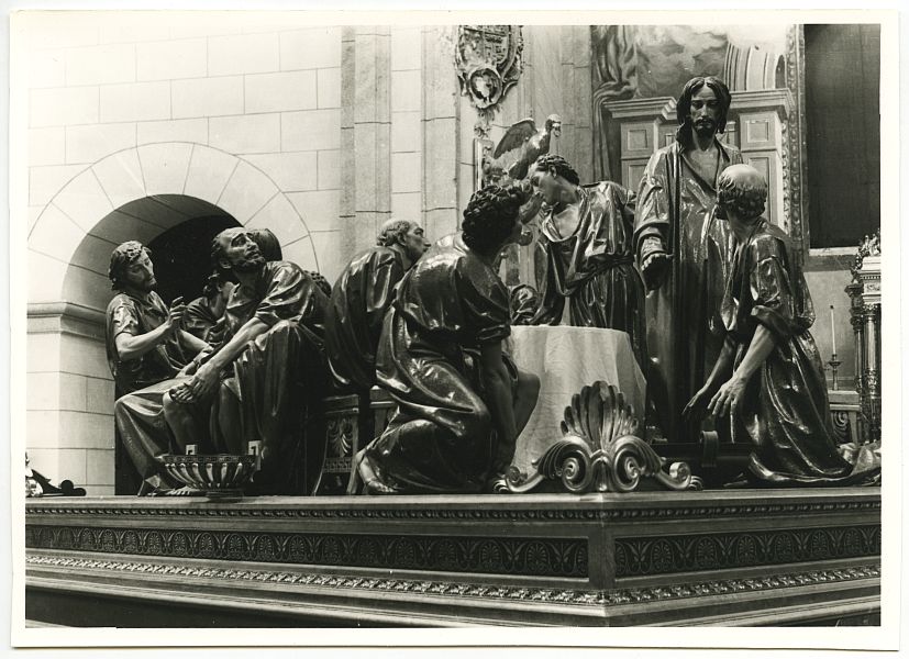 El grupo escultórico El Lavatorio, obra de Juan González Moreno, dentro de la iglesia de El Carmen de Murcia