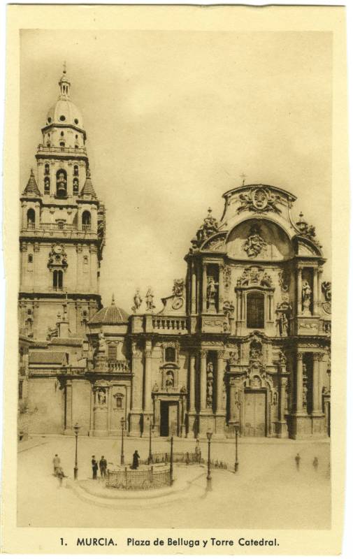 Murcia. Plaza de Belluga y Torre Catedral.