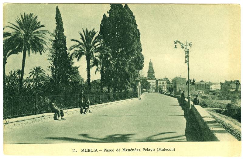 Murcia. Paseo de Menéndez Pelayo (Malecón).