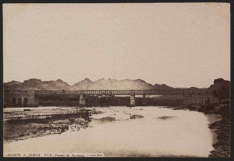 Vista panorámica del puente de Archena sobre el río Segura, en la carretera nacional de Albacete a Murcia, de Jean Laurent
