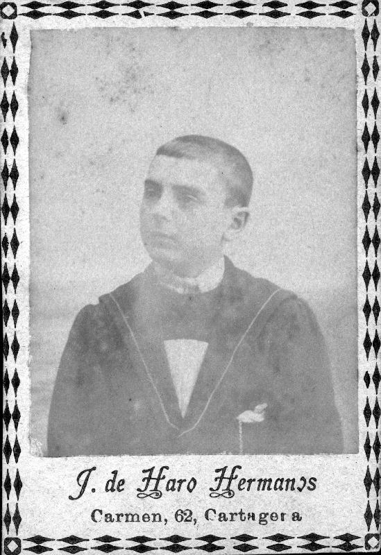 Retrato del joven Eduardo Espín.