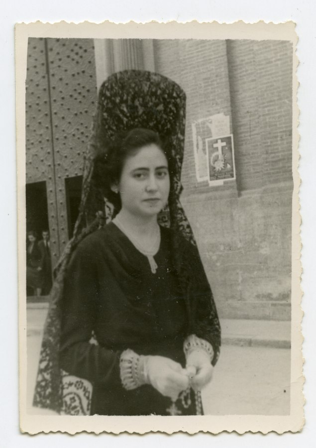Retrato de Asunción Molina vestida con mantilla
