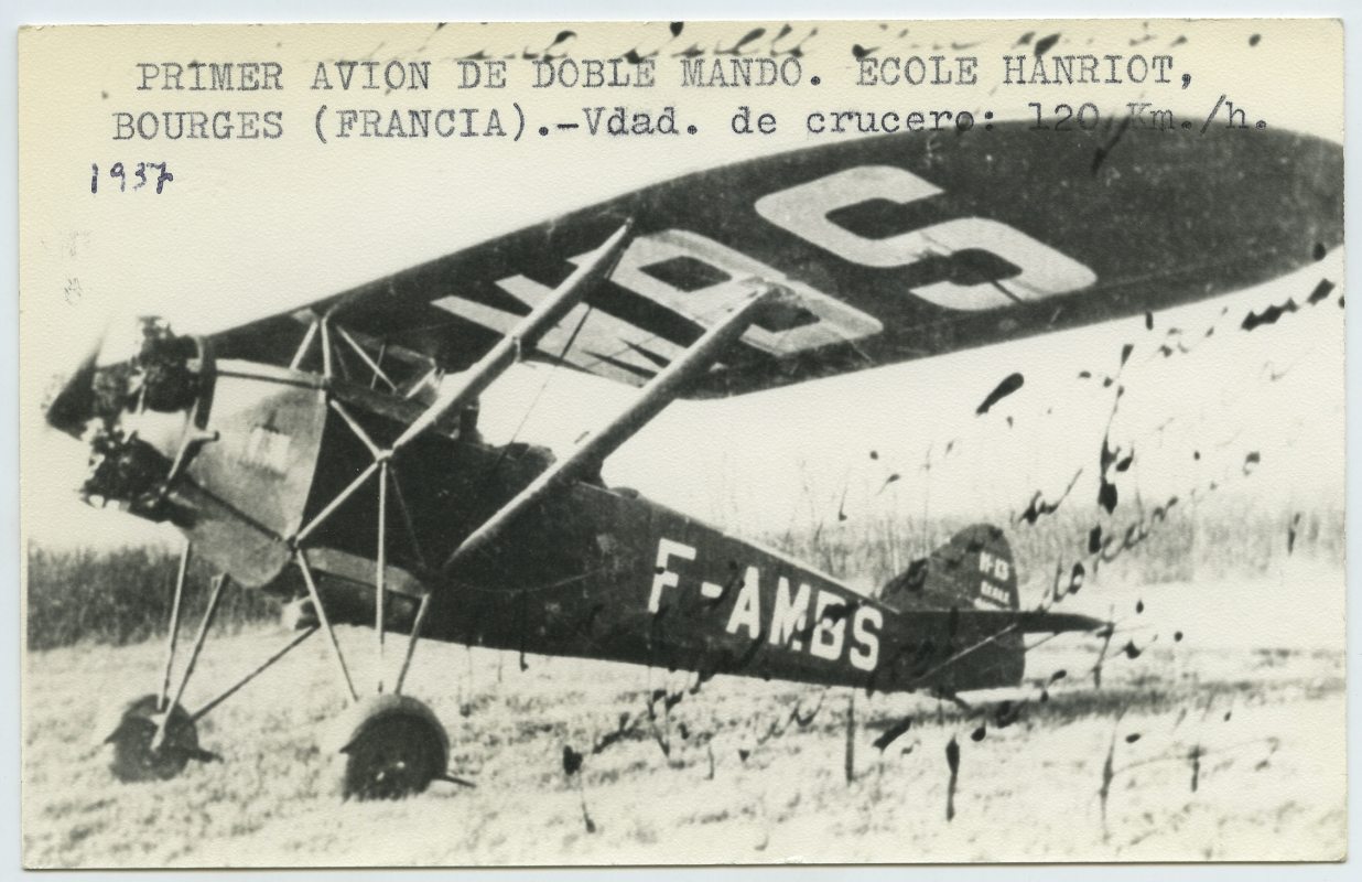Avión utilizado en la Escuela de Pilotos Hanriot de Bourges, donde Miguel Galindo hizo su instrucción de vuelo.