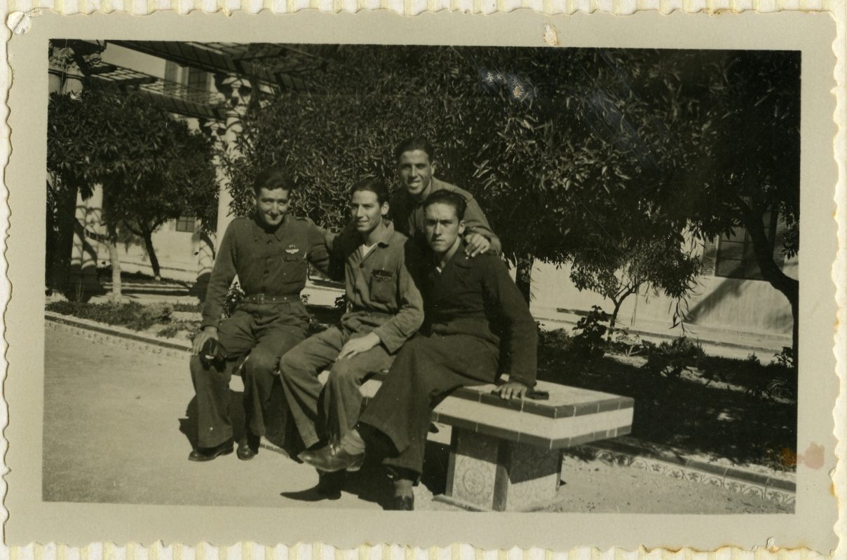Miguel Galindo y compañeros en la base de Los Alcázares.