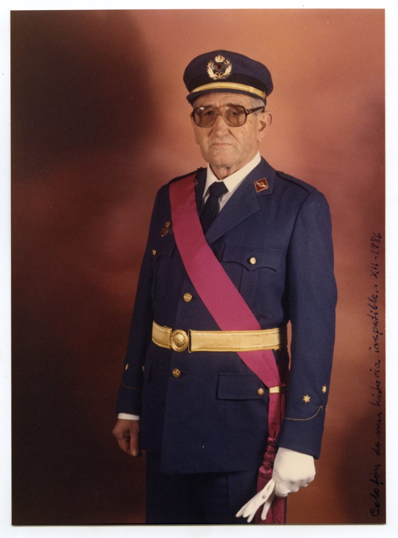 Miguel Galindo con uniforme de coronel del Ejército del Aire.