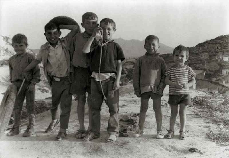 Álbum Familiar de Puerto Lumbreras: Colección de fotografías de Juan Bautista Sanz
