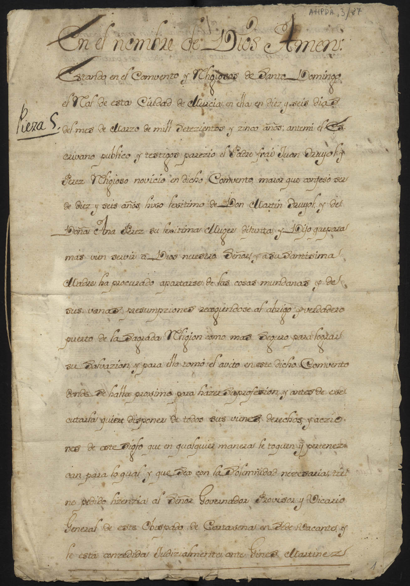 Traslado simple de la renuncia de legítimas de Juan Truyol Pérez, novicio del Convento de Santo Domingo el Real de Murcia, realizada el 16 de marzo de 1705.