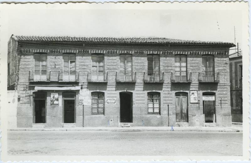 Expediente sobre la Fonda Casa Vallejo (Murcia).