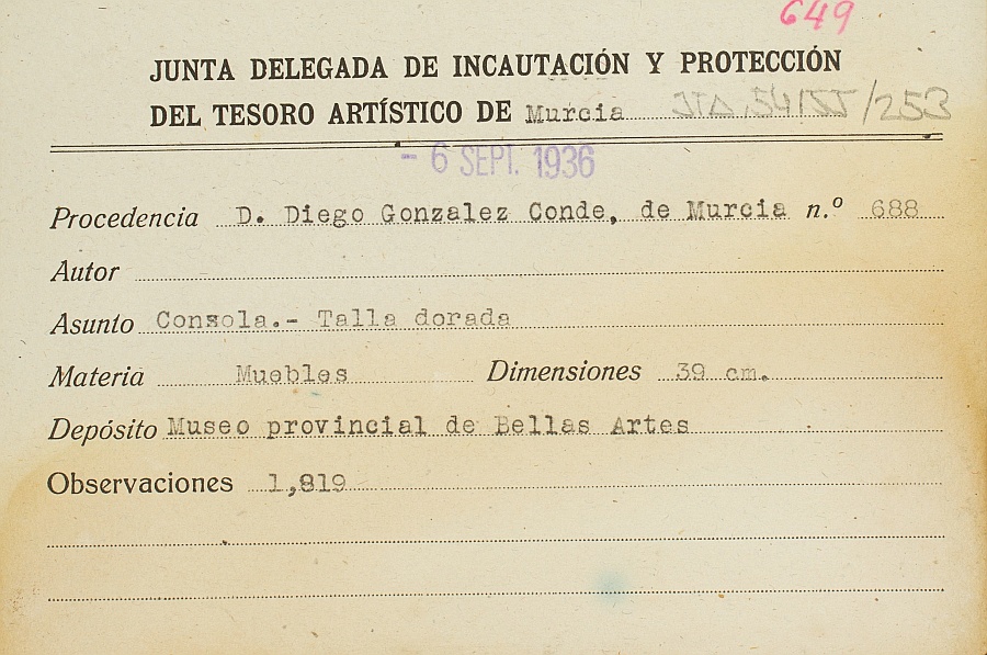 Ficha de una consola dorada, procedente de la casa de Diego González Conde en Murcia.